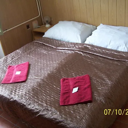 Slanka Hotel *